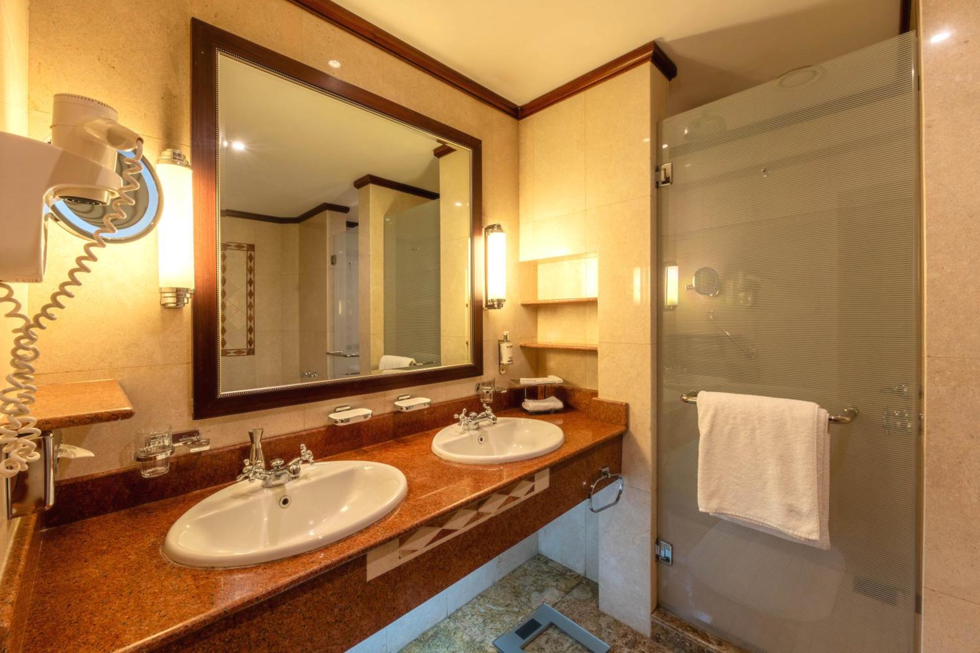 Kigali Serena Hotel Εξωτερικό φωτογραφία